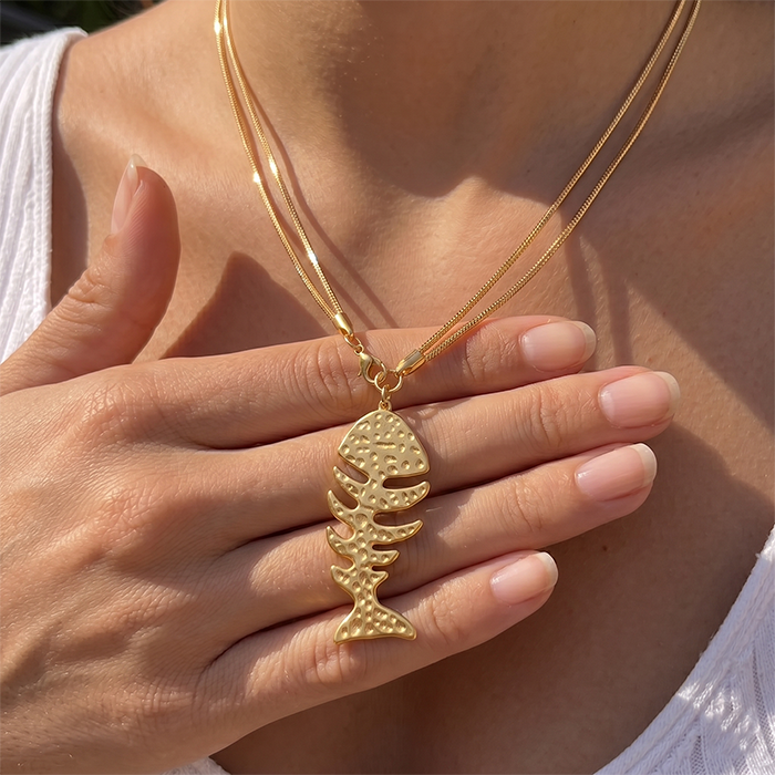 Hammered Fishbone Pendant Necklace For Women, 18K Gold Plated Stainless Steel Snake Chain Choker, Textured Fish Skeleton Summer Beach Jewelry Gift