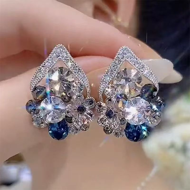 New Stylish Crystal Studs, Elegant Retro Women Ear Accessories
