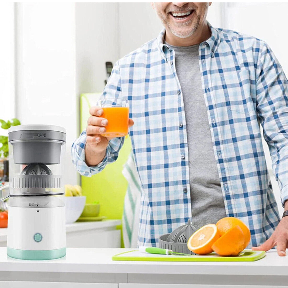 Electric USB Charging Juice Presser Squeezer Orange Lemon Watermelon Juicer UK
