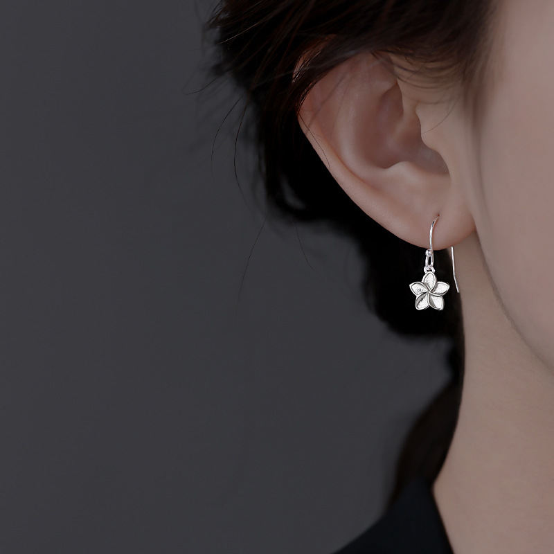 Korean-style Suede Flower Earrings Fresh And Feminine For Women
