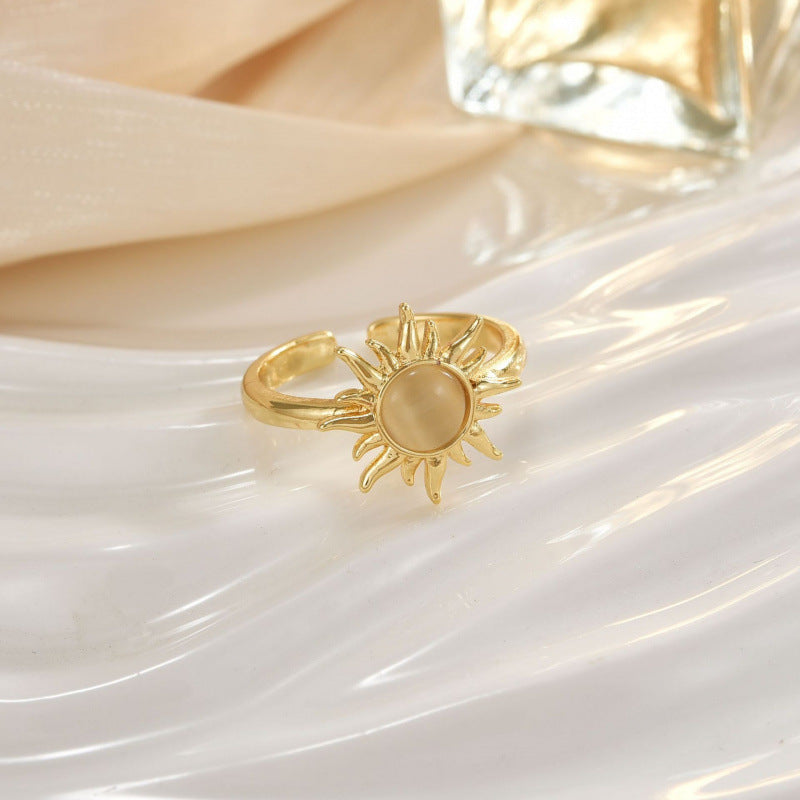 Sunshine Love Crown Light-Luxury Fashion Ring