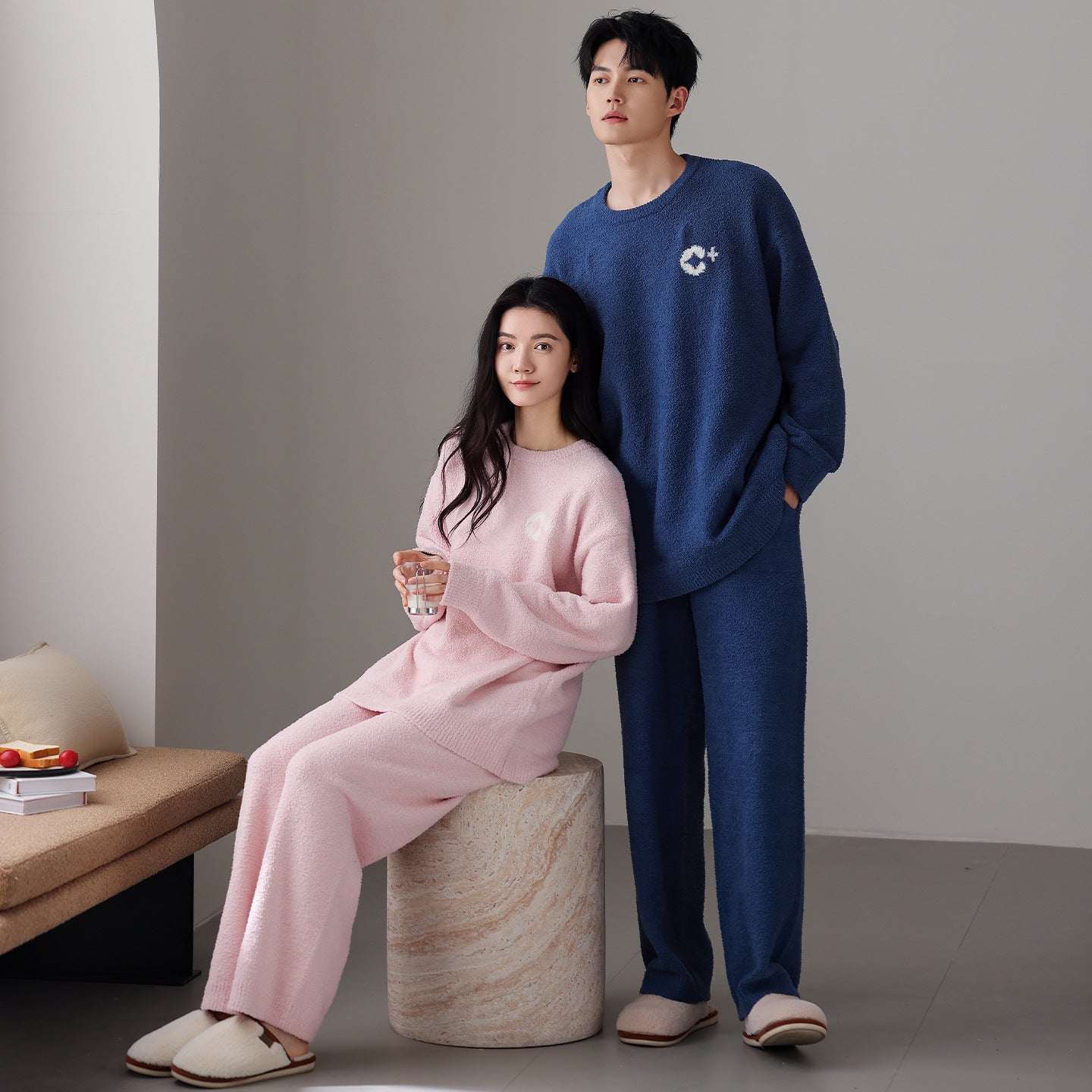 Half Velvet Explosions Men's Korean Round Neck Home Service Suit