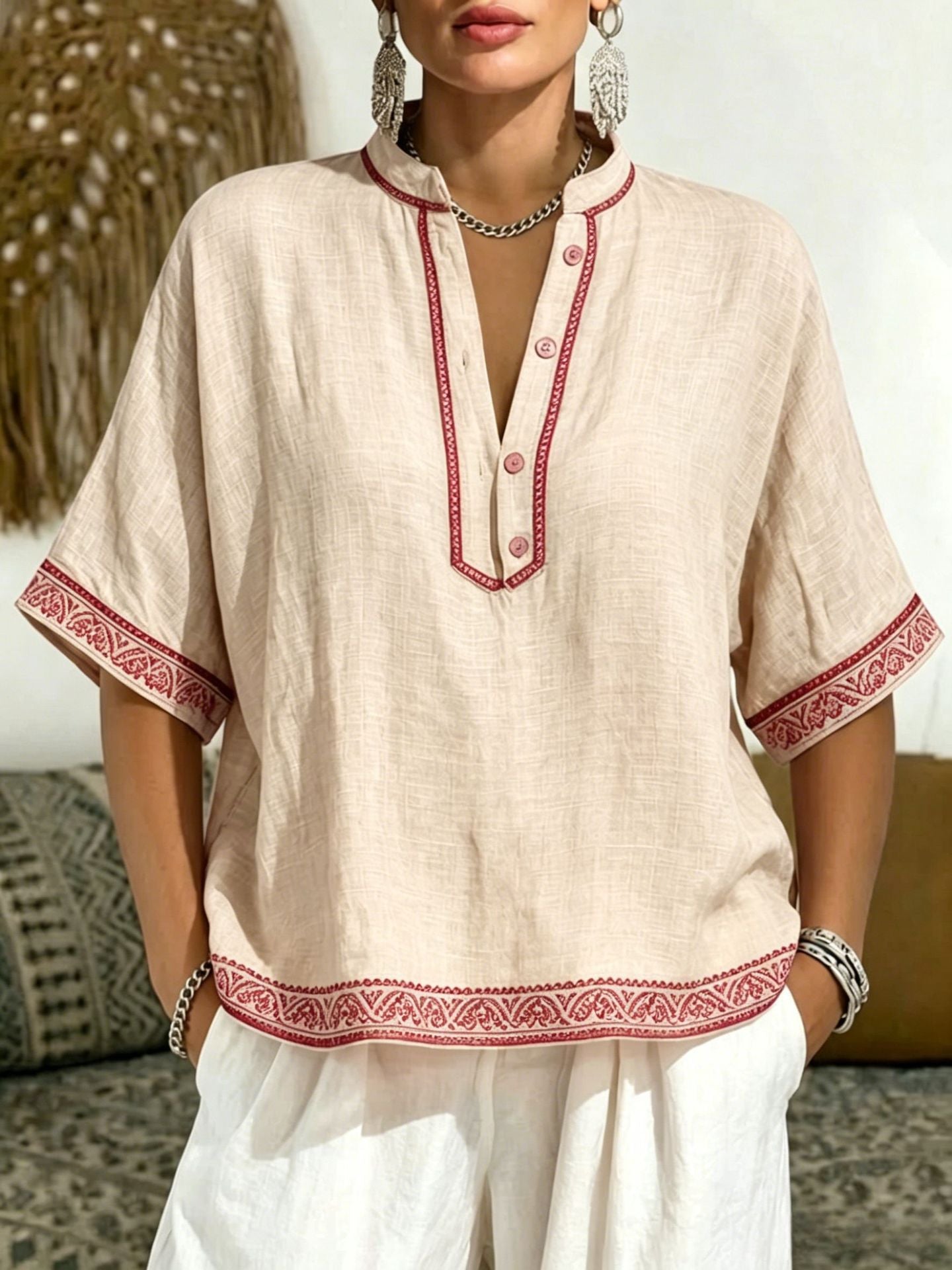 New Stylish Loose-fit V-neck T-shirt With Lace Trim And Buttons