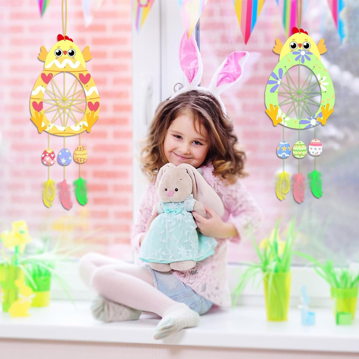 Easter Chick Craft Kit & Dreamcatcher Craft Kit: Complete Set With 5 Nets, 32 Feathers, And Accessories For Spring Decorations