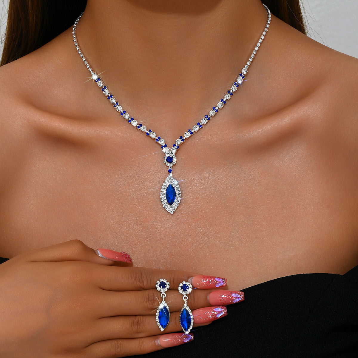 Cross-Border Hot-Selling Claw Chain Jewelry Set, Fashionable Full Diamond Angel's Tears Pendant Necklace And Earrings Two-Piece Set Accessories