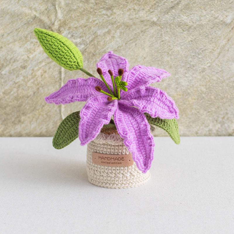 Hand-knitted Lily Yarn Potted Flower Bouquet Ornament Yarn Planter Gift