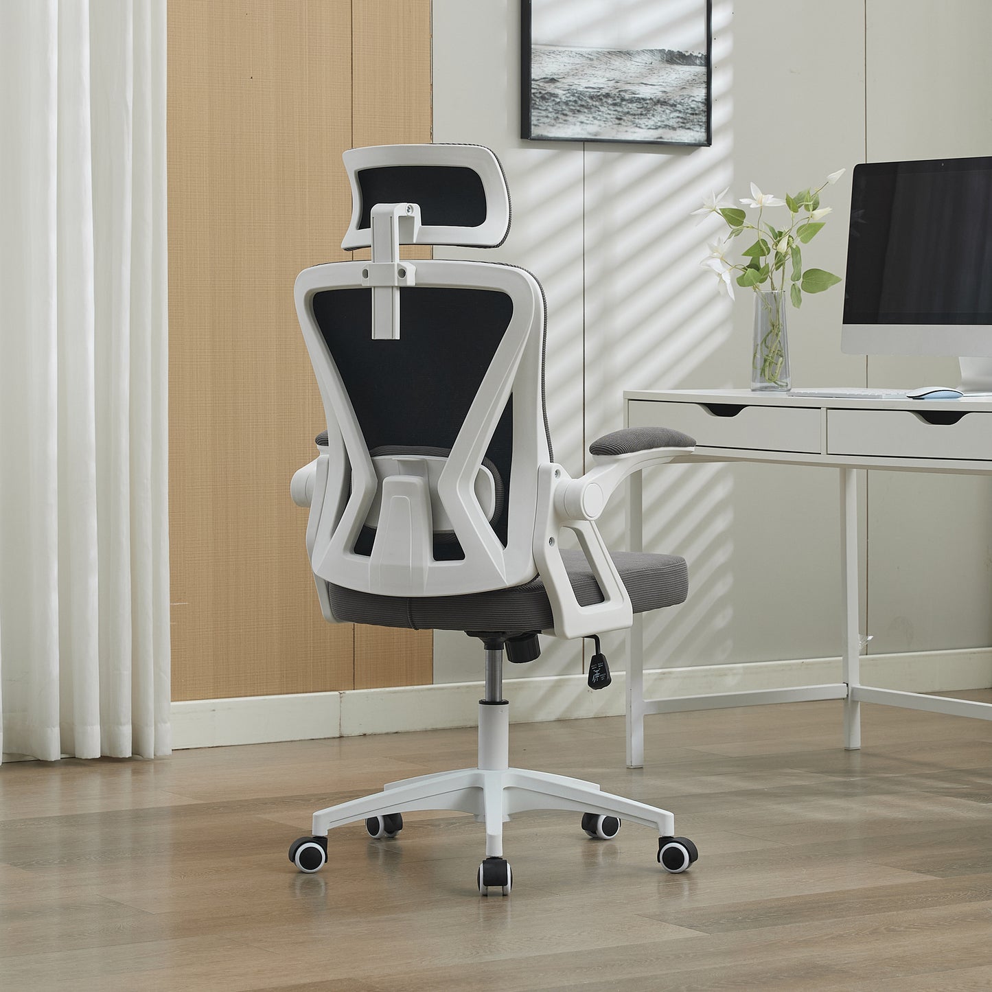 Ergonomic Mesh Office Chair With Adjustable Lumbar Support And Headrest - High-Back Executive Desk Chair For Home Office