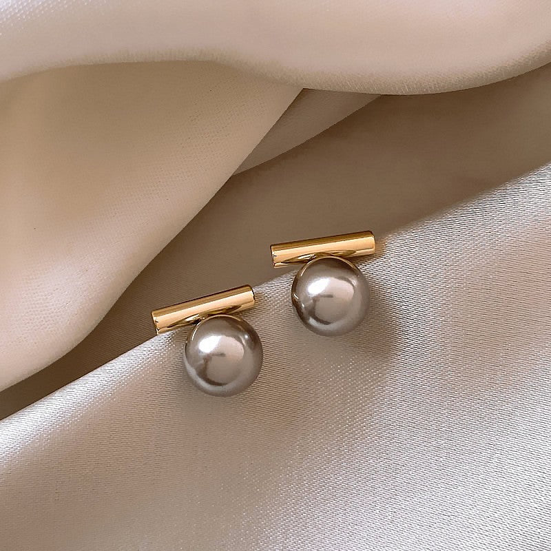 Premium Light Luxury Floral Pearl Earrings Vintage French Forest Style Women Gift
