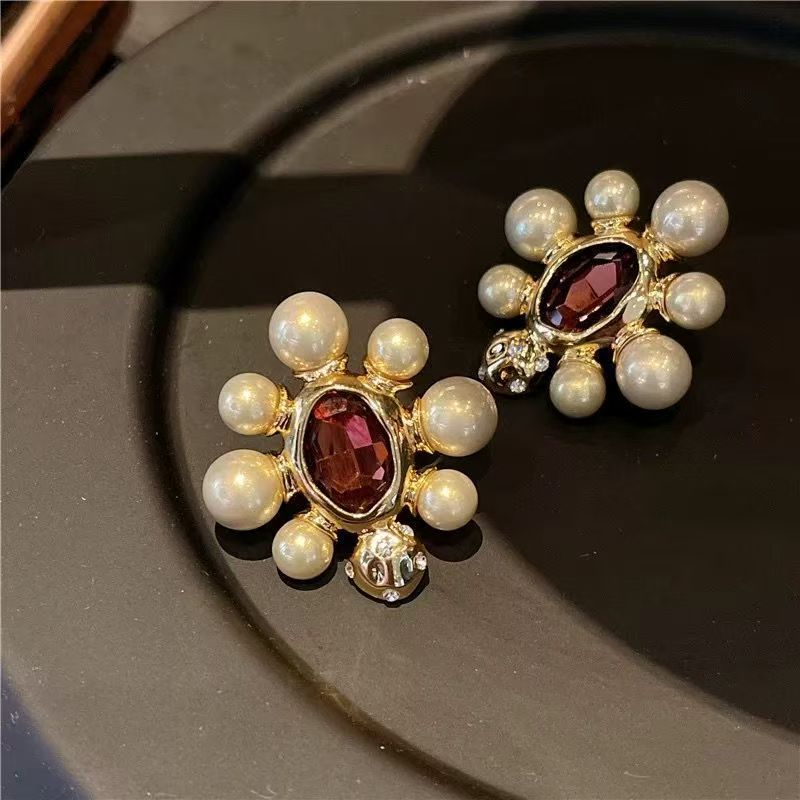 Vintage Retro Gold Elegant Earrings, Classic Pearl  Style Studs, Chic French All-Match Fashion Jewelry For Women