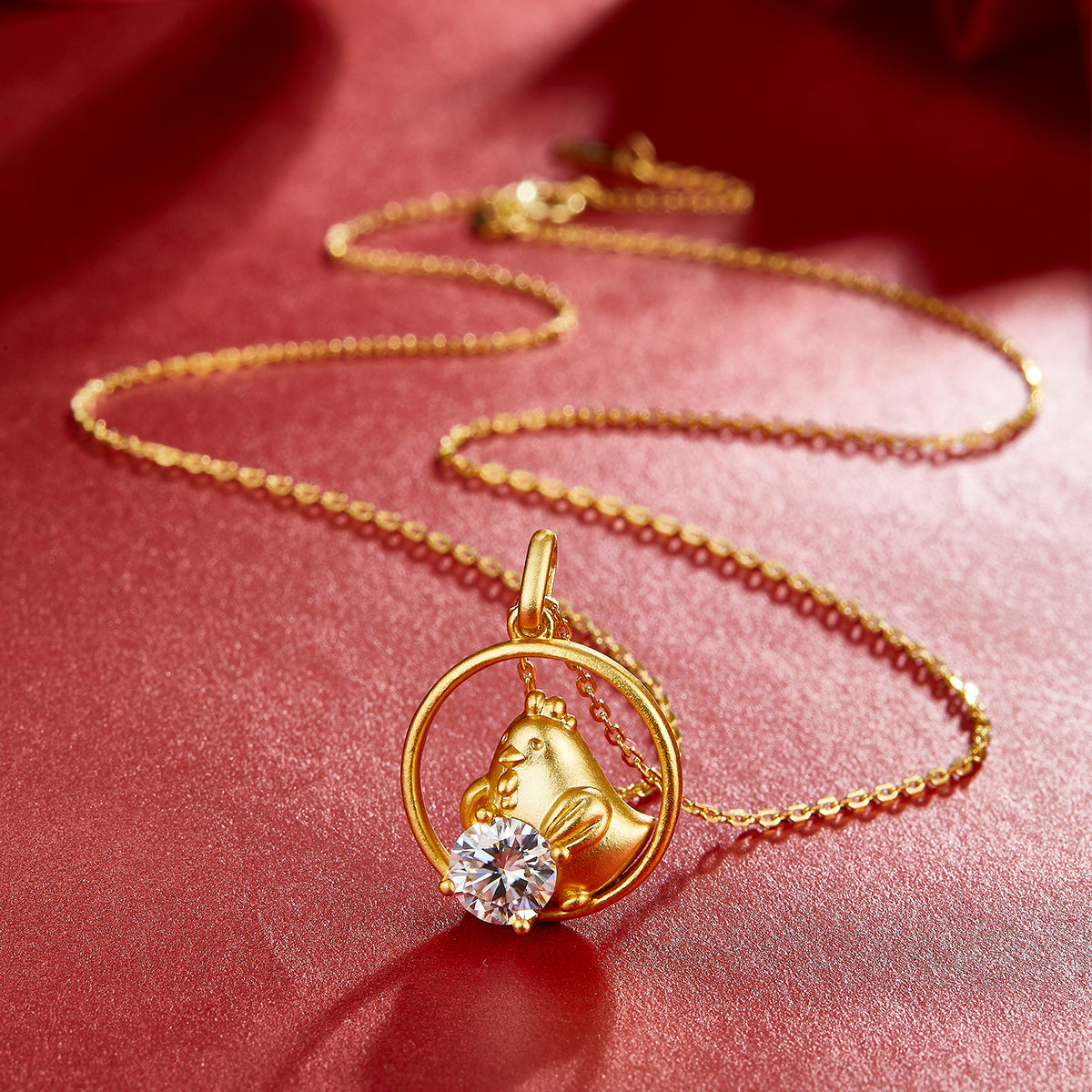 S925 Sterling Silver Gold Plated 1ct D Color VVS1 Moissanite Rooster Zodiac Necklace 4.2g Benmingnian Gift GRA Certified Gift Box