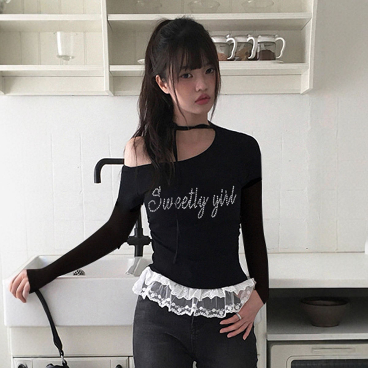 Korean Style Sexy Hot Girl Shoulder Lace-up Long Sleeve