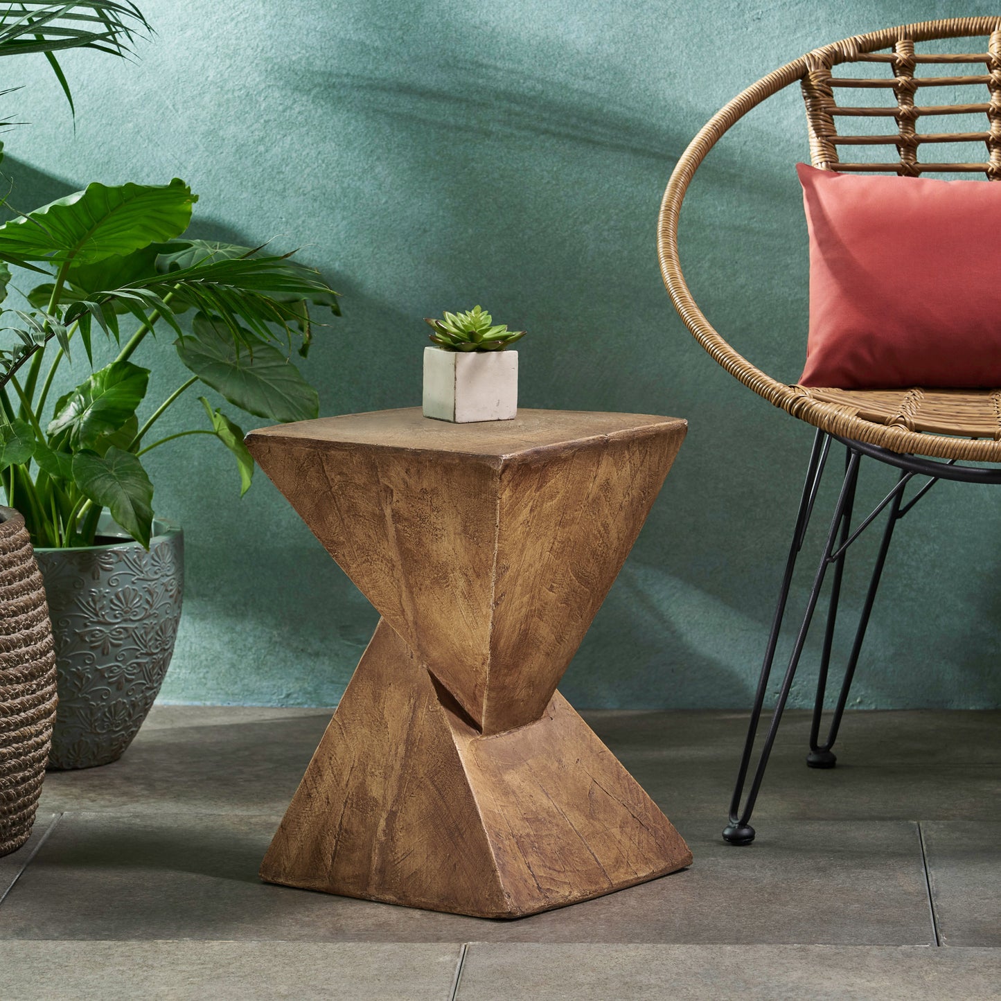 TESS Modern Side Table -Stylish End Table Compatible With Living Room, Bedroom, Or Office,Versatile Home Furniture,Natural Color