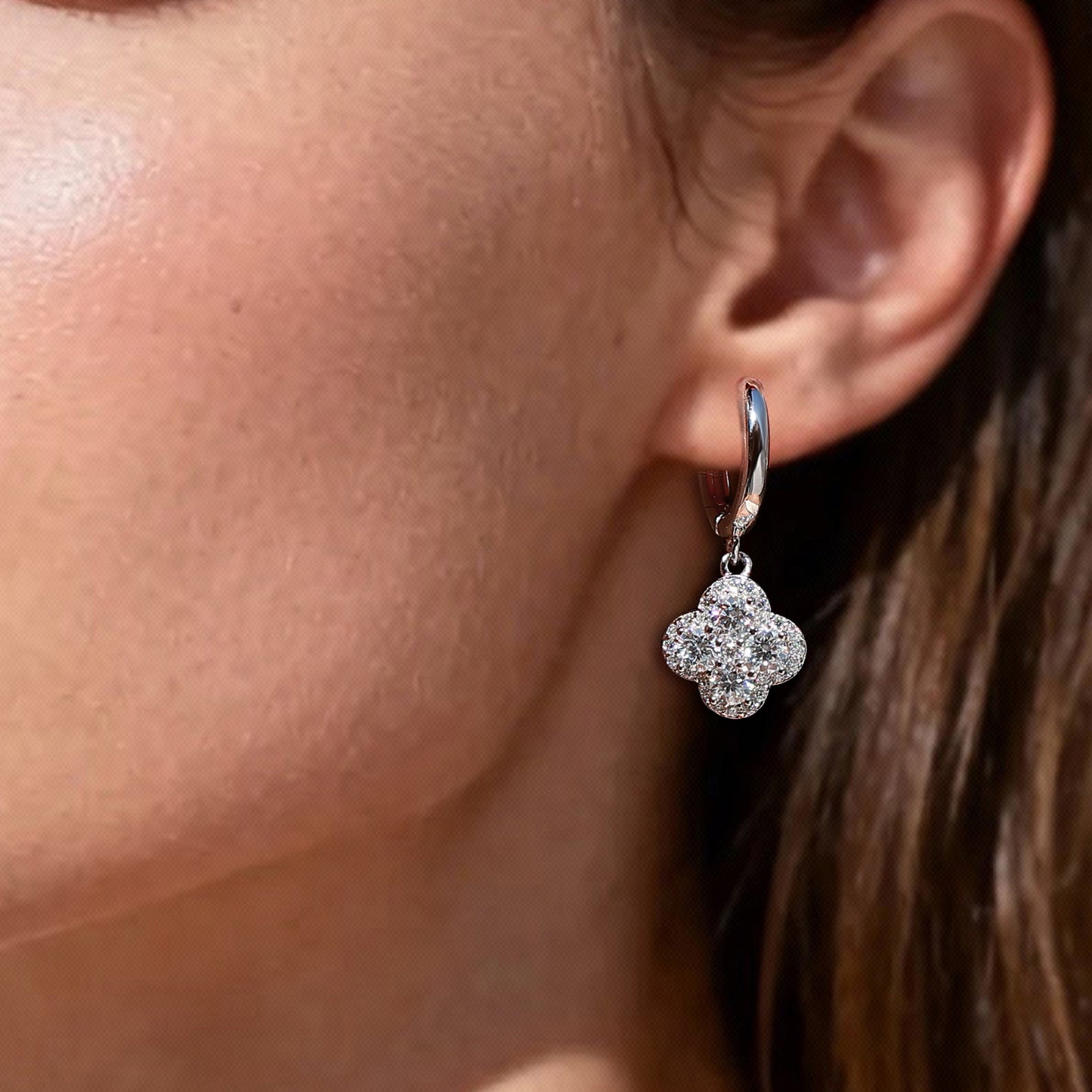 S925 Sterling Silver Four-Leaf Clover Hoop Earrings, D-VVS1 Moissanite Cluster Drop Earrings, Platinum Plated 2.9g Women's Jewelry Gift Box