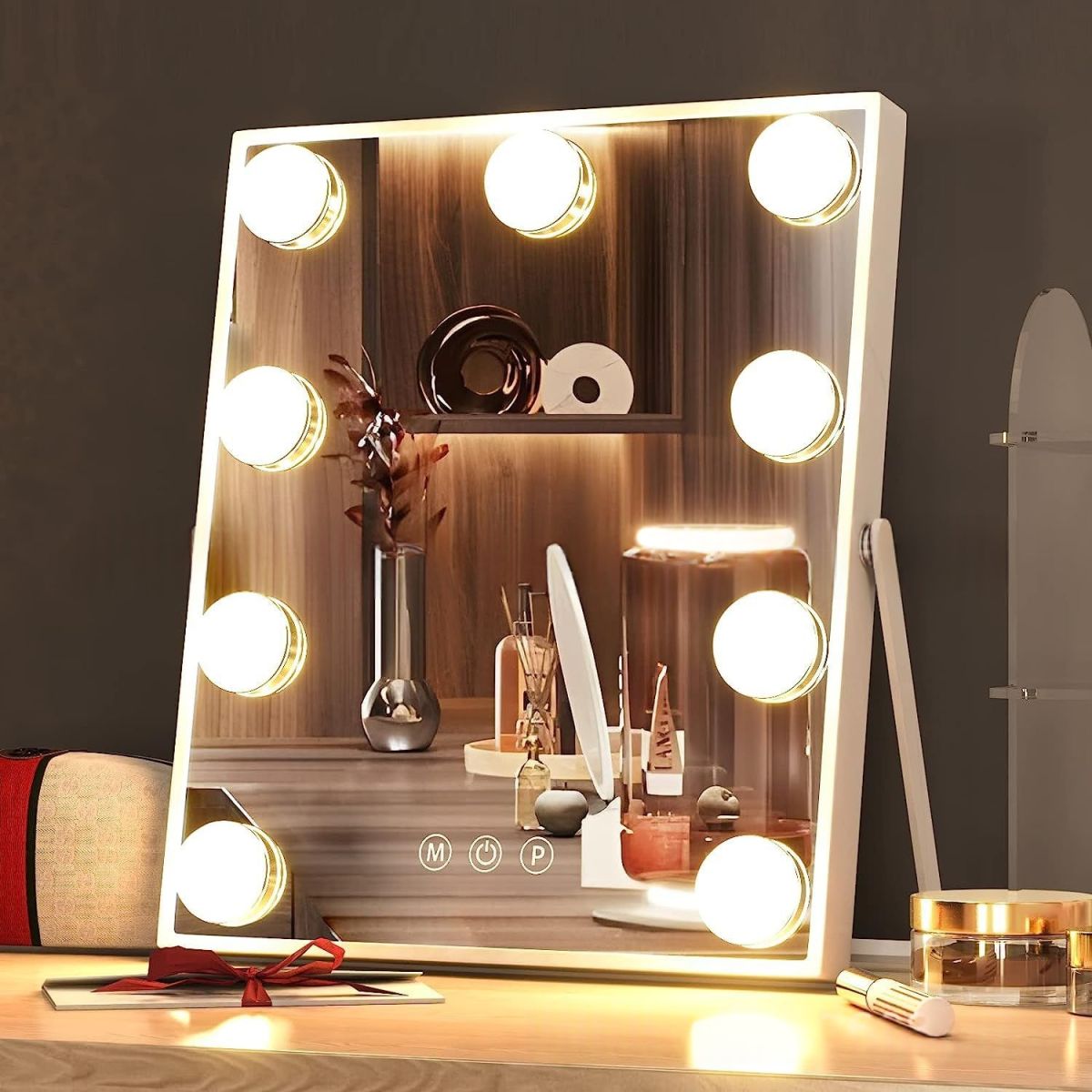 Three-Color 9-Light LED Makeup Mirror With Bulb Design