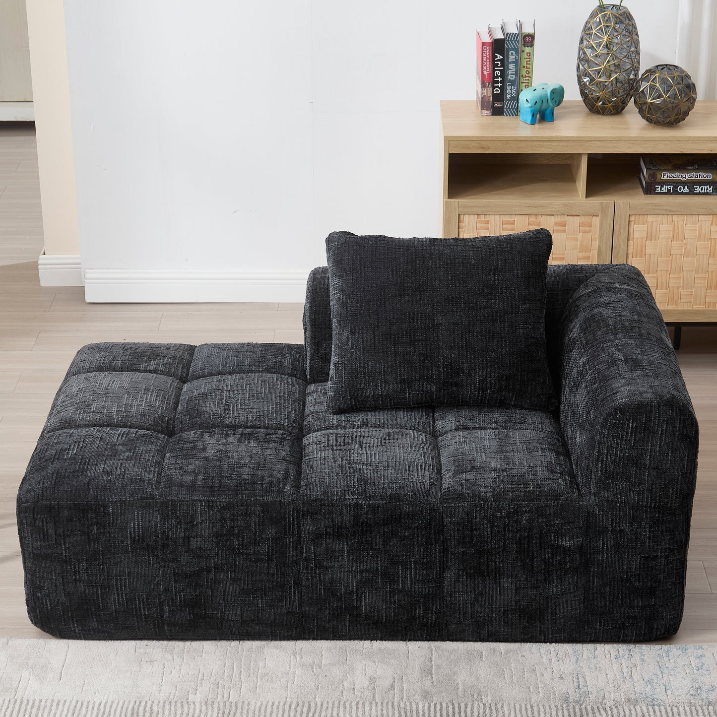 Comfortable Chaise Longue Sofa, No Assembly Required, Soft Sofa With Cushions, Side Pockets For Remote Control And Mobile Phone, Neat And Stylish, Black