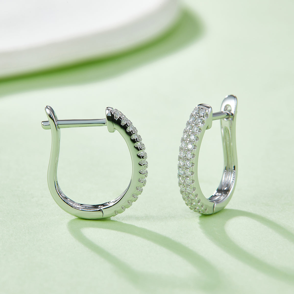 1.9g S925 Sterling Silver 16mm Textured Moissanite Hoop Earrings  Pave Huggie Hoops With GRA Certificate, Platinum Plated Jewelry Gift Box Set For Women