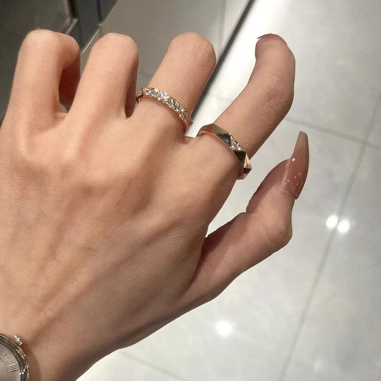 Best-selling Vintage Rhombus Brushed Ring Studded With Diamonds