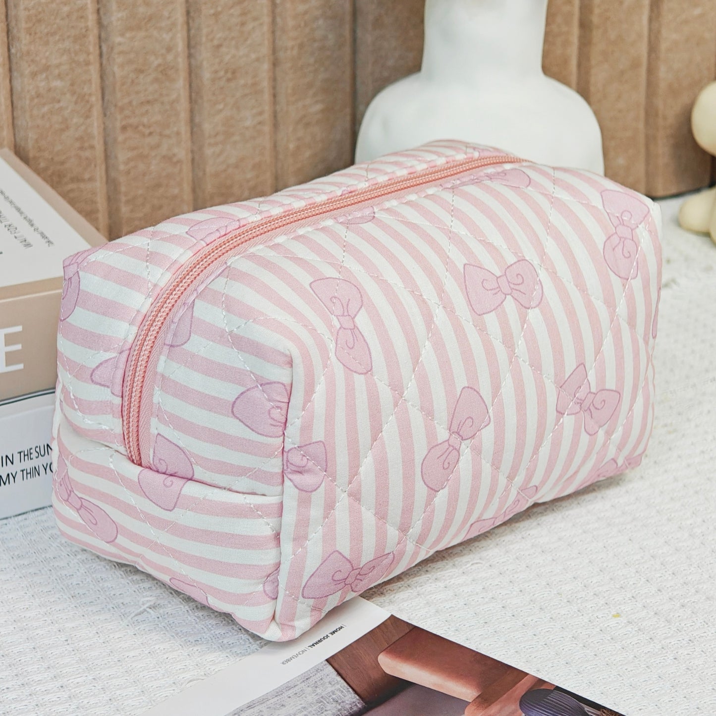 Printed Quilted Makeup Large Capacity Portable Toiletry Bag For Travel
