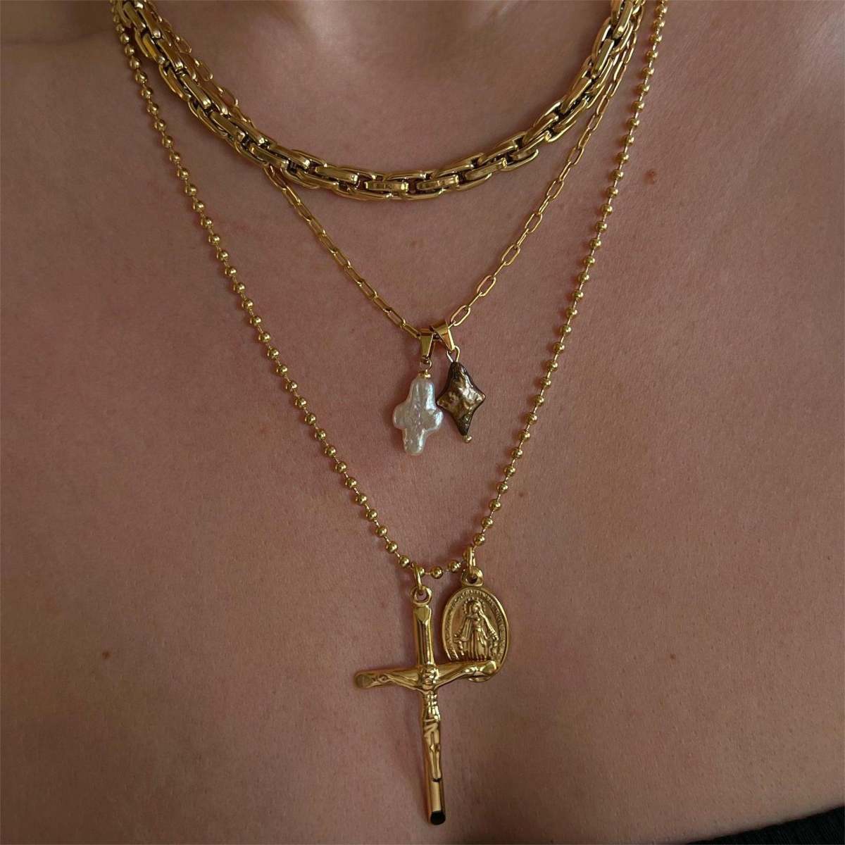 Natural Pearl Cross Pendant Necklace Vacuum Electroplating Accessories