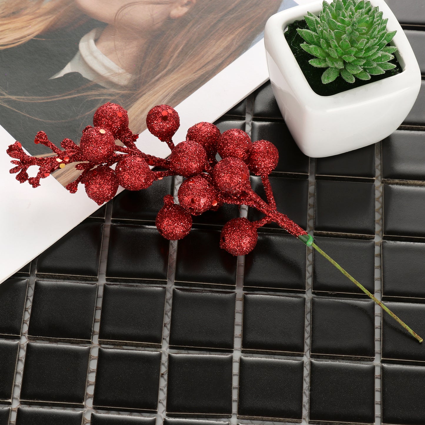 3Pcs Xmas Tree Decoration Berries Shining Sequined Simulated Wreath Rattan Decorative Accessories 15 Heads Holiday Home Decor Red