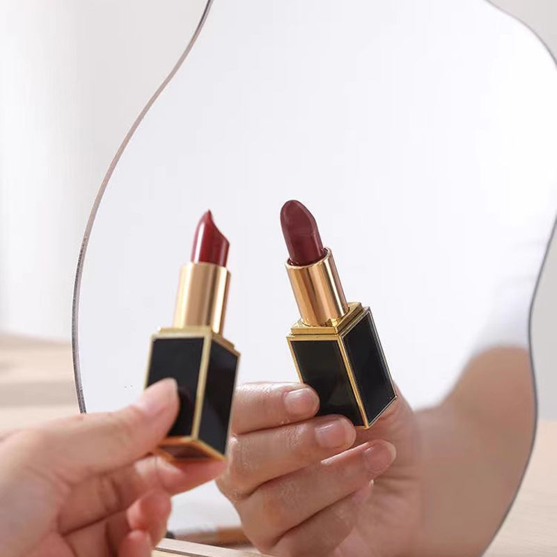 Irregular-shaped Makeup Mirror Photo Prop