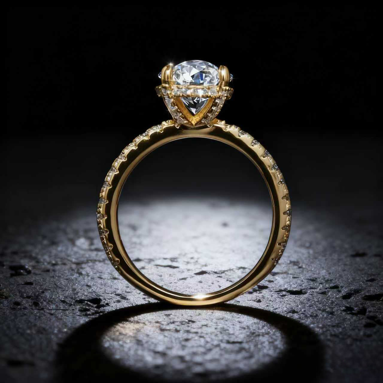 Affordable Luxury Fashion Moissanite Ring For Women