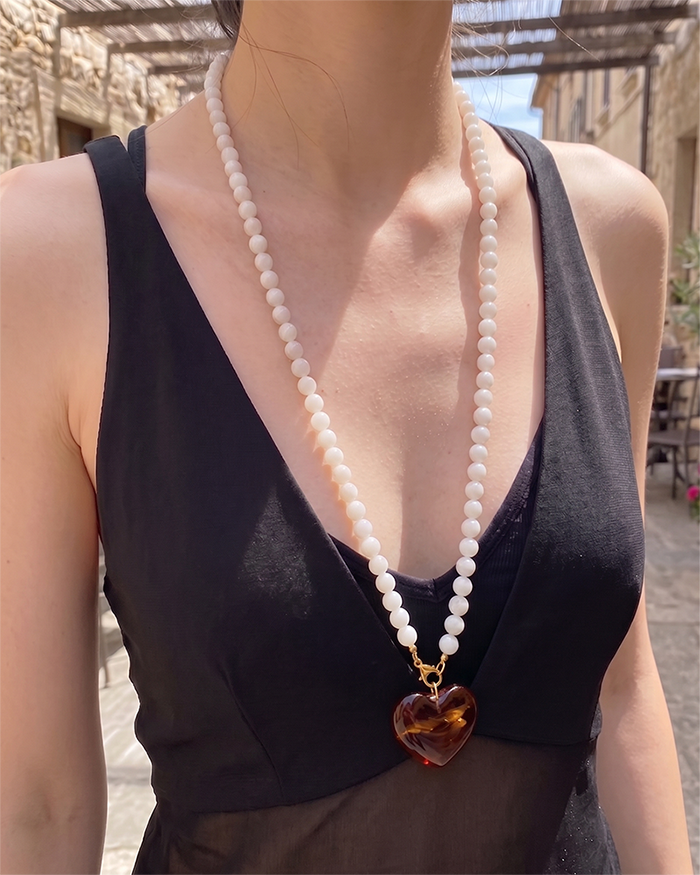 80cm Long Glass Bead Necklace For Women, 18K Gold Plated Stainless Steel Chain With Chunky Amber Brown Heart Pendant, Vintage Layering Jewelry Gift