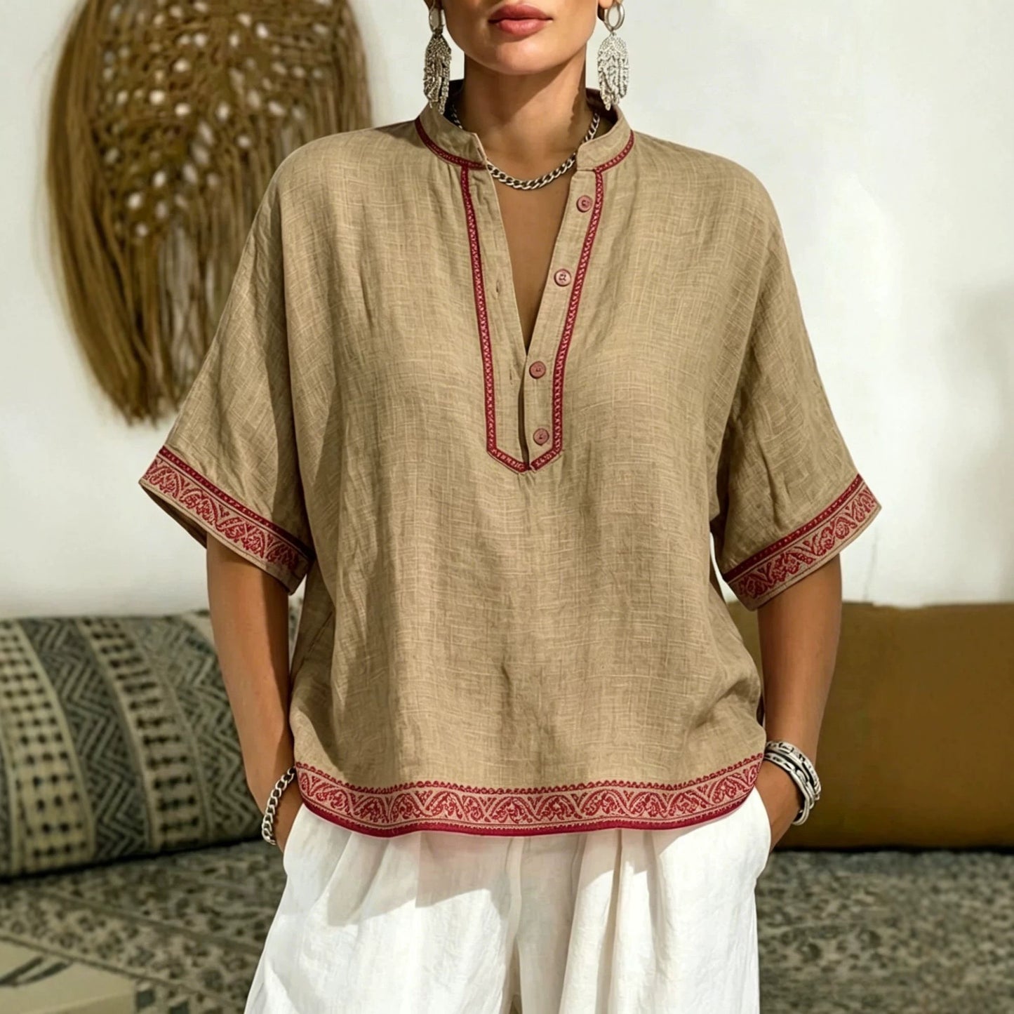 New Stylish Loose-fit V-neck T-shirt With Lace Trim And Buttons