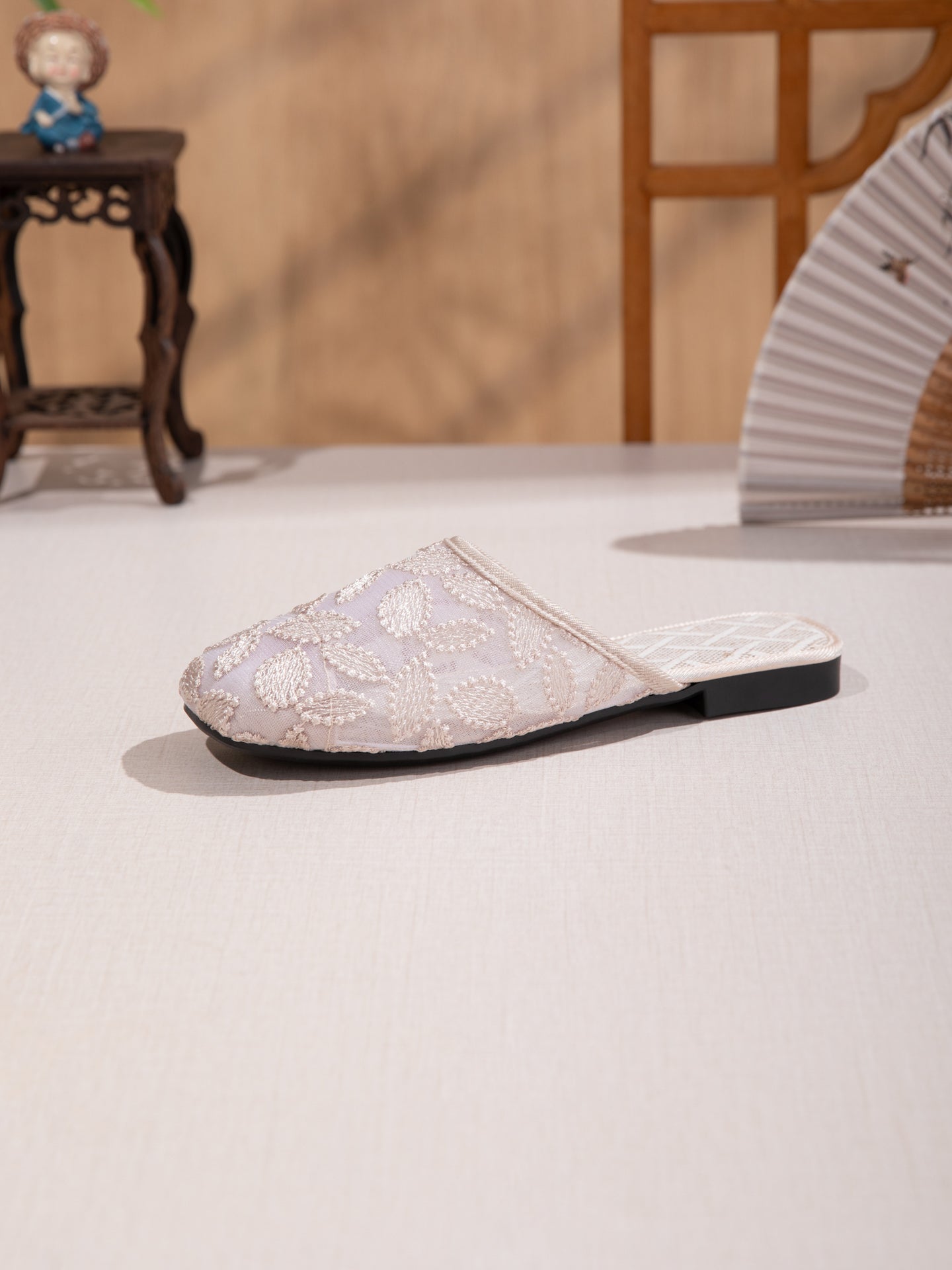 2026 New Women S Closed-Toe Mesh Mule Shoes - Summer Linen Woven Breathable Cloth Flats, Slip-On Lazy Shoes For Outdoor Wear