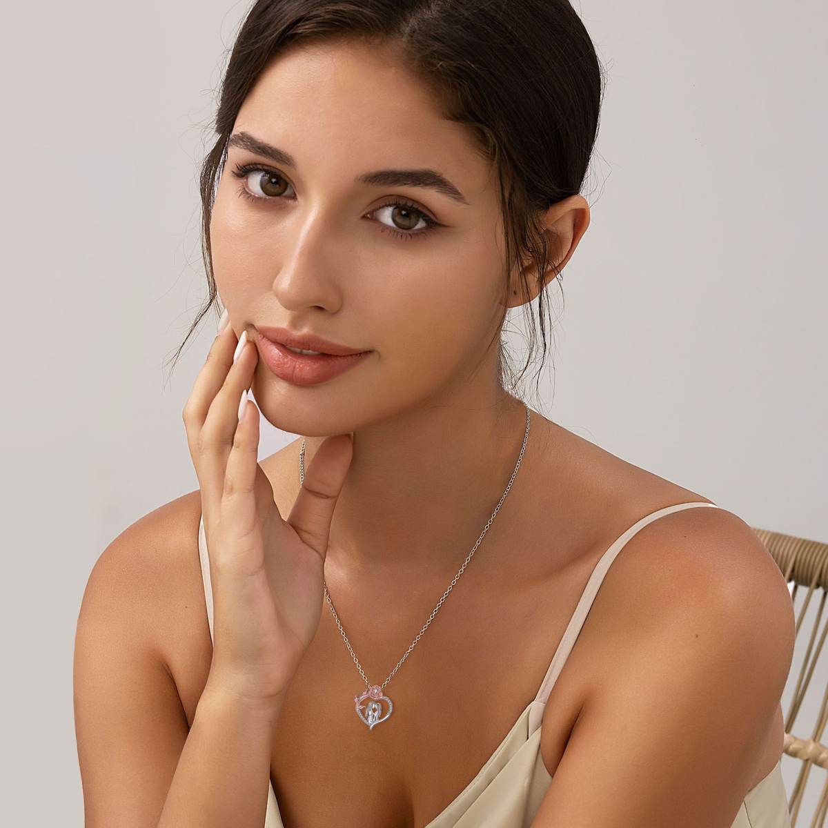 European And American Fashion Minority Design Heart-shaped Rose Pendant Mother And Daughter Necklace Female Accessories