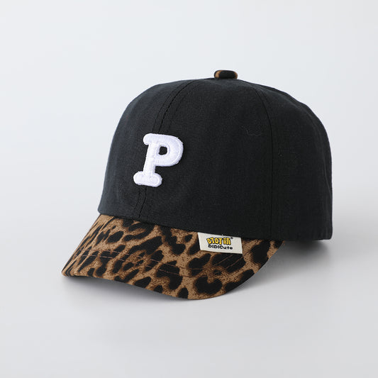 Children's Patchwork Leopard Print Brimmed Letter P Three-dimensional Embroidered Adjustable Fashion And Simple Baseball Cap, Suitable For Outings, Playtime And Daily Use.