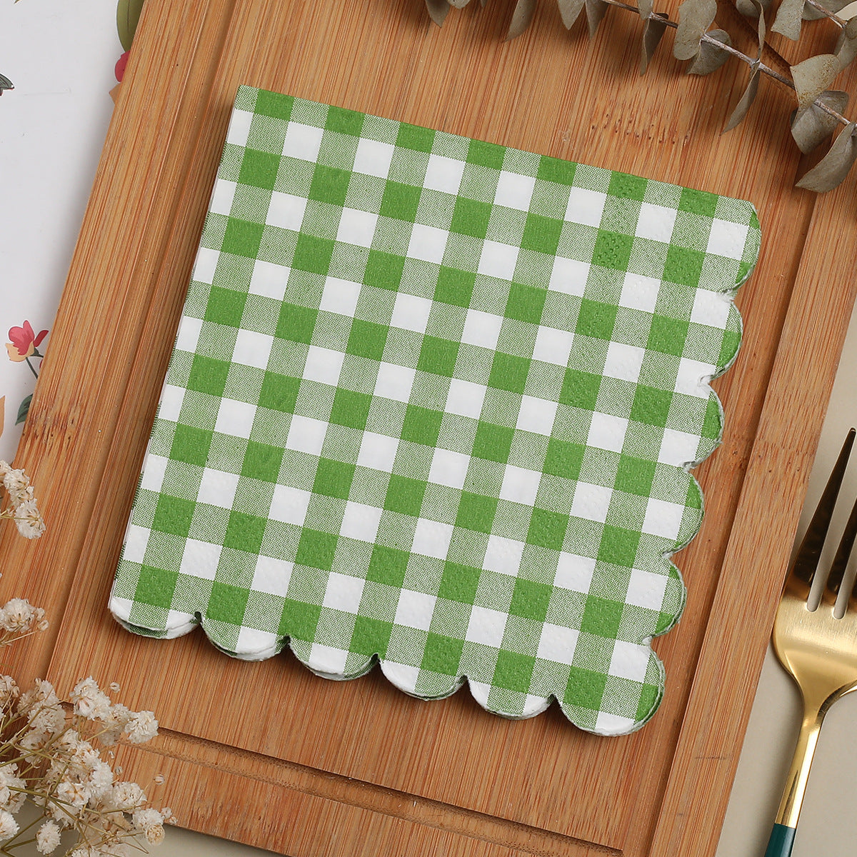 Cross Border Hot Selling Disposable Birthday Party Lace Green Checkered Napkin 25-25 Series Special-Shaped Napkin