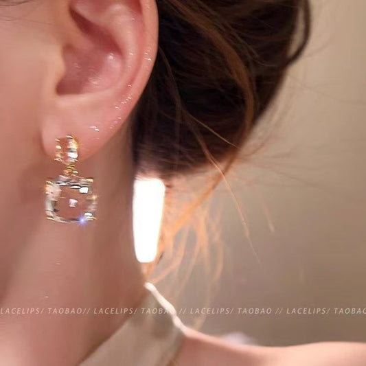 2026 New Transparent Square Crystal Earrings For Women, Brilliant Sparkling Niche Geometric Zircon Designer Fashion Temperament Jewelry