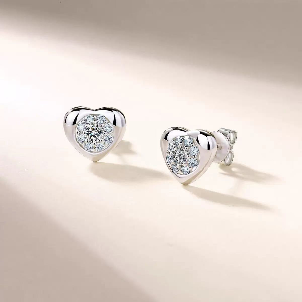 S925 Sterling Silver Heart Stud Earrings, 3mm Round D-VVS1 Moissanite, Platinum Plated 1.9g Women's Jewelry Gift Box Set