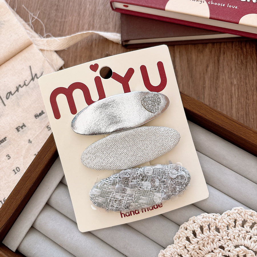Versatile Childrens Hair Clip Made Of Leather