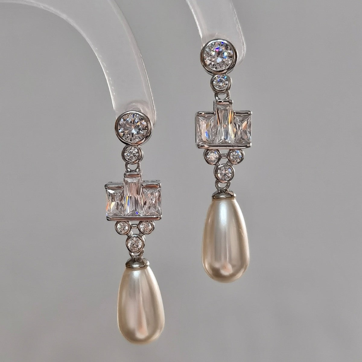 High-End Accessible Luxury Princess Earrings 925 Silver Pearl Earrings French Classic Elegant Ear Jewelry Fashion