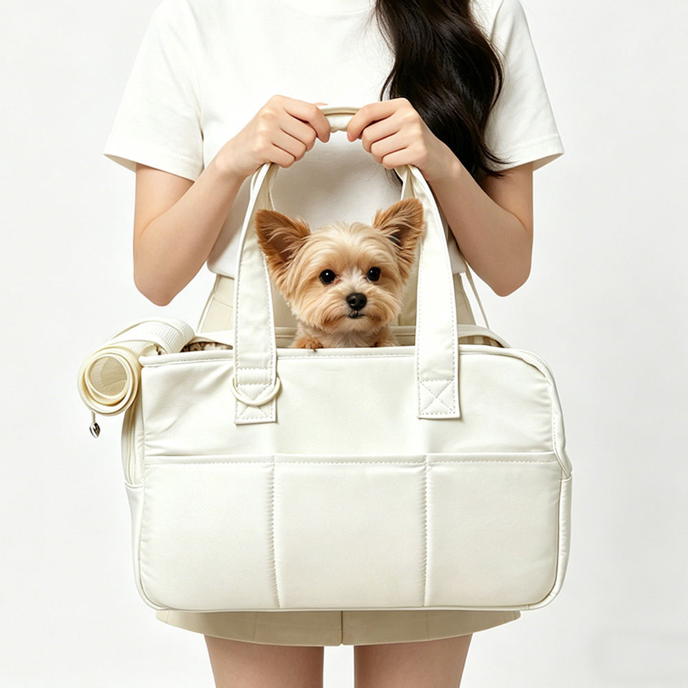 Outdoor Breathable Cat And Dog Carrier Compact And Portable For Pet Outings