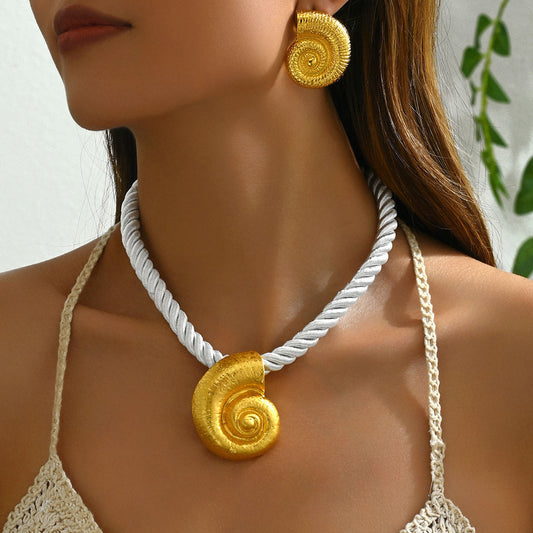 European American Cross-border Women Jewelry Set, Bold Geometric Conch Pendant Necklace & Matching Earrings, Trendy Versatile Daily Neck Ear Accessories