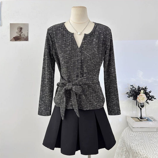 Korean-style Design Color-blocked Small V-neck Long-sleeve Knit Sweater