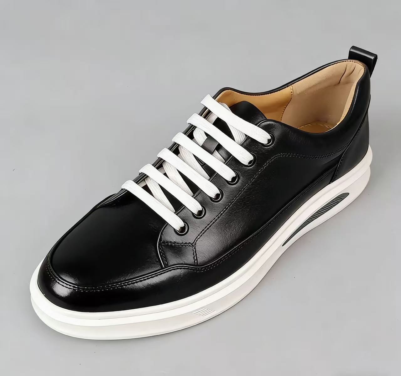 New Korean-style Versatile Mens Shoes Sports Leather Shoes