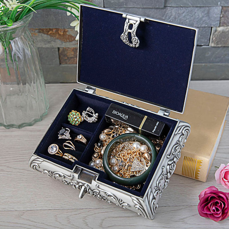 Retrostyle Jewelry Box For Necklaces Rings And Other Accessories Metal Storage Box With Lock And Clasp