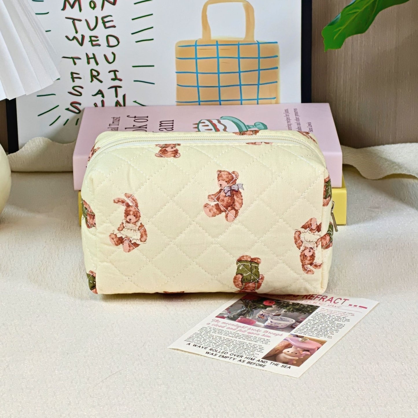 Printed Quilted Makeup Large Capacity Portable Toiletry Bag For Travel
