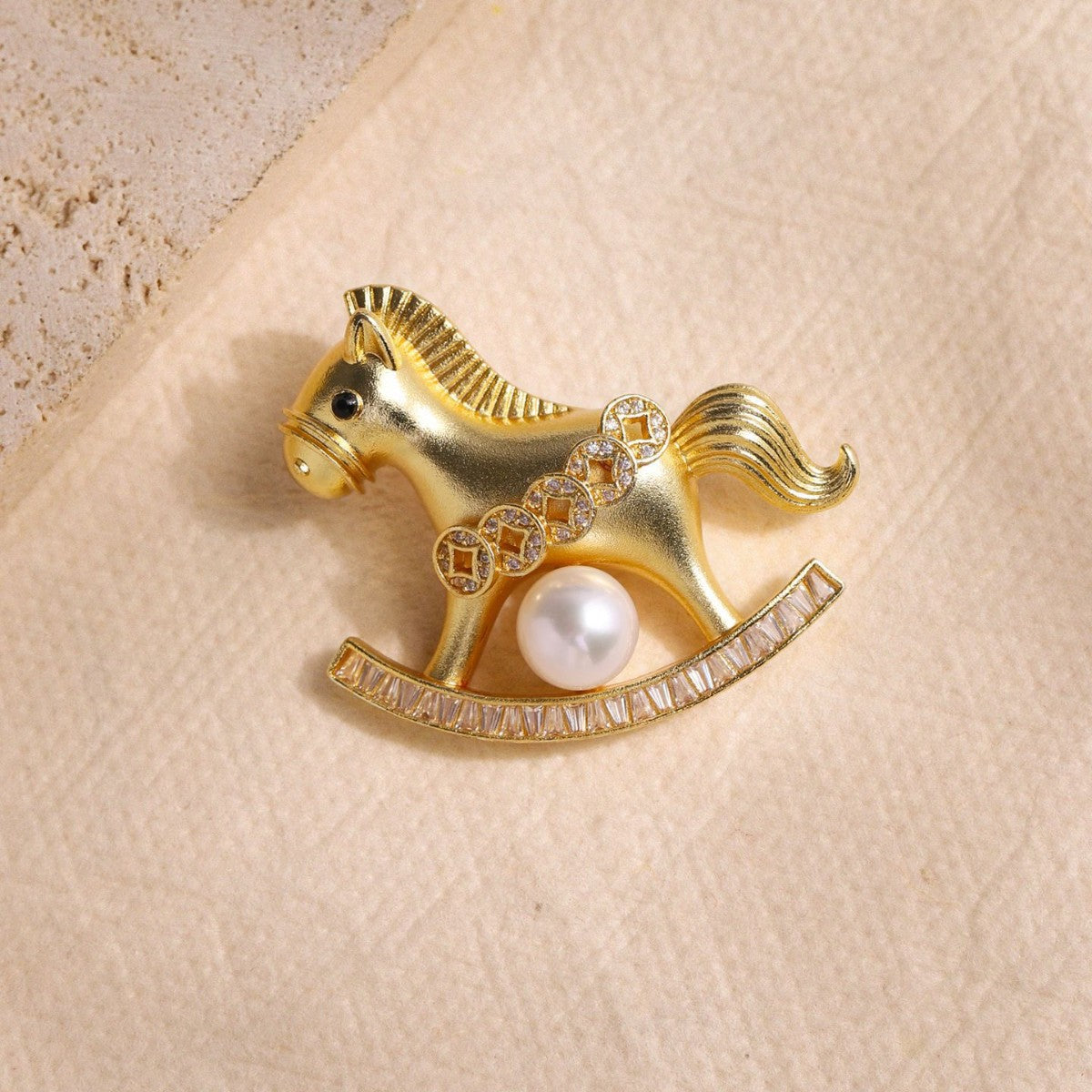 Womens Jewelry Accessories Instant Wealth Pearl BroochBoutonniere