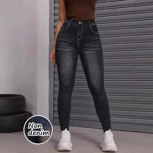 Bootcut Yoga Capri Pants With A Butt-lifting Effect Styled Like Denim Leggings