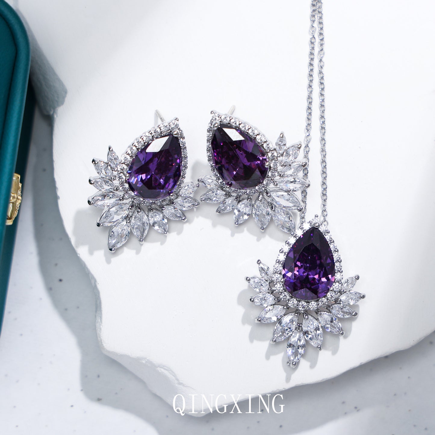 European And American Fashion Luxury Banquet High-End Colorfulful Zircon Sterling Silver Needle Earrings Pendant Goddess Dress Party Jewelry