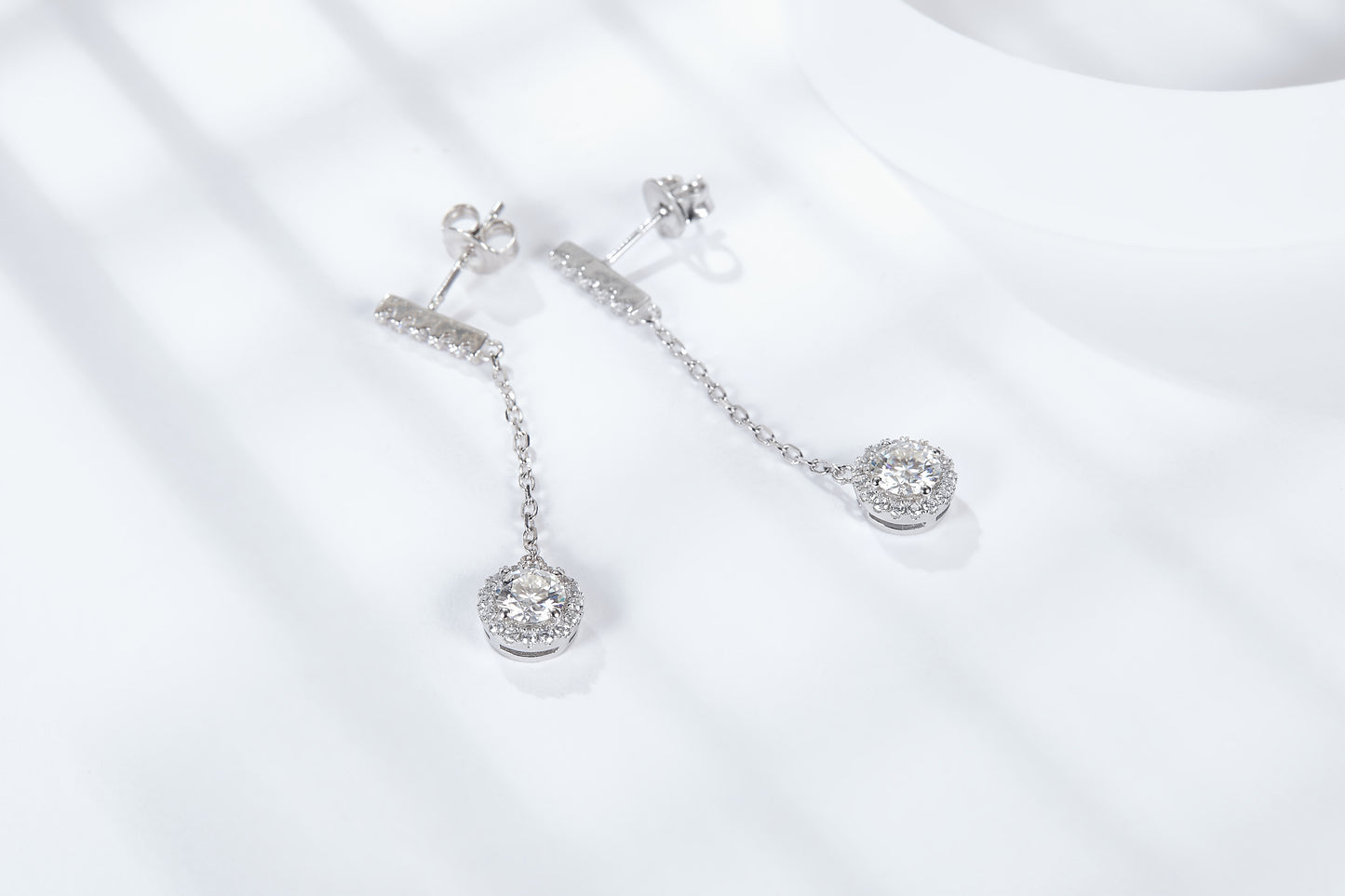 S925 Sterling Silver Moissanite Dangle Earrings 0.5 Or1CT  Platinum Plated Chain Drop With Halo Setting & GRA Certificate Elegant Jewelry Gift Box Set For Women
