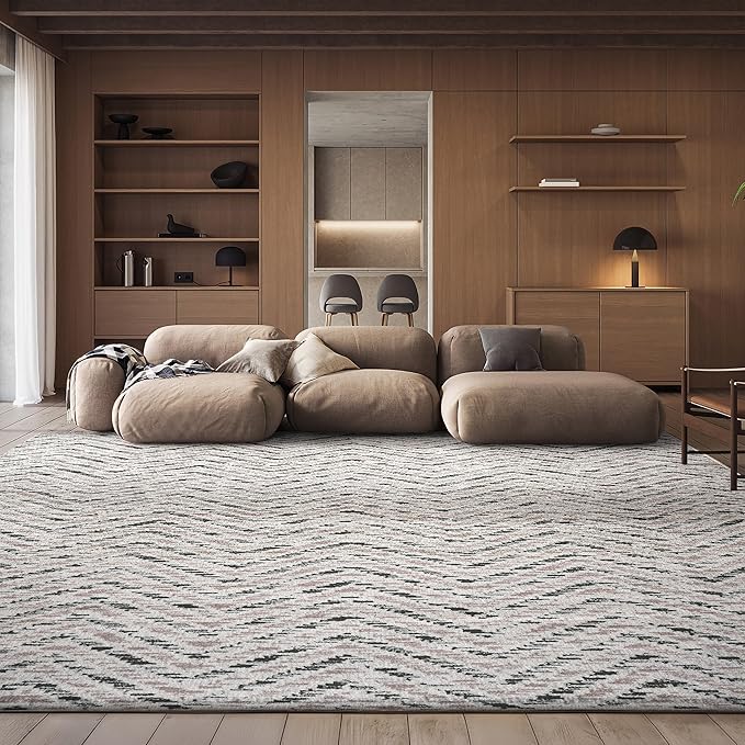 SAFAVIEH Area Rug 8x10 - Adirondack Collection - Large - Ivory & Dark Green, Chevron Pattern, Non-Shedding & Easy Cleanin...