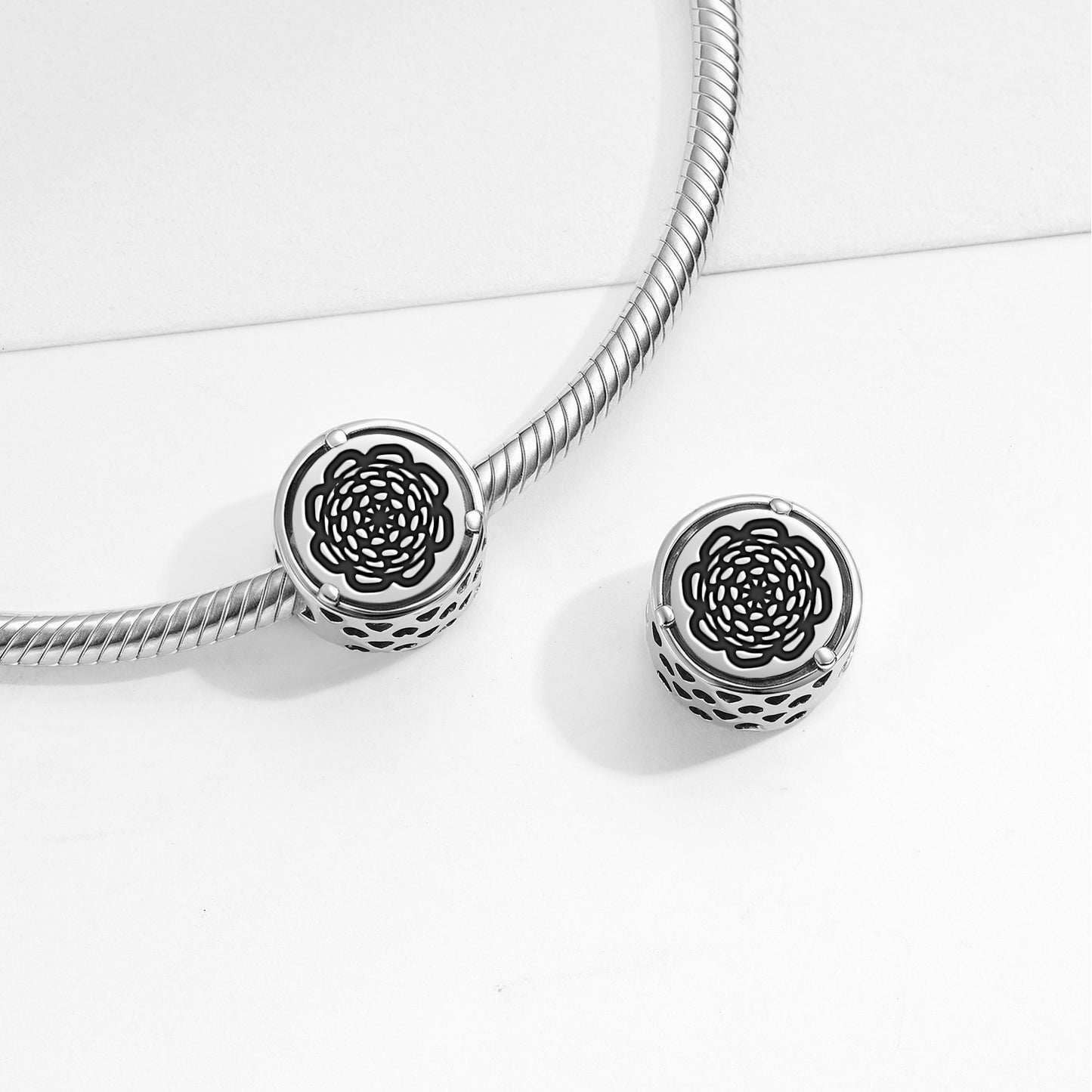 925 Sterling Silver Flowers Chrysanthemum Charms For Bracelets & Necklaces Pendants Beads Jewelry Fit Pan Bracelet Charm Ethnic Cultural Symbols Gifts For Women