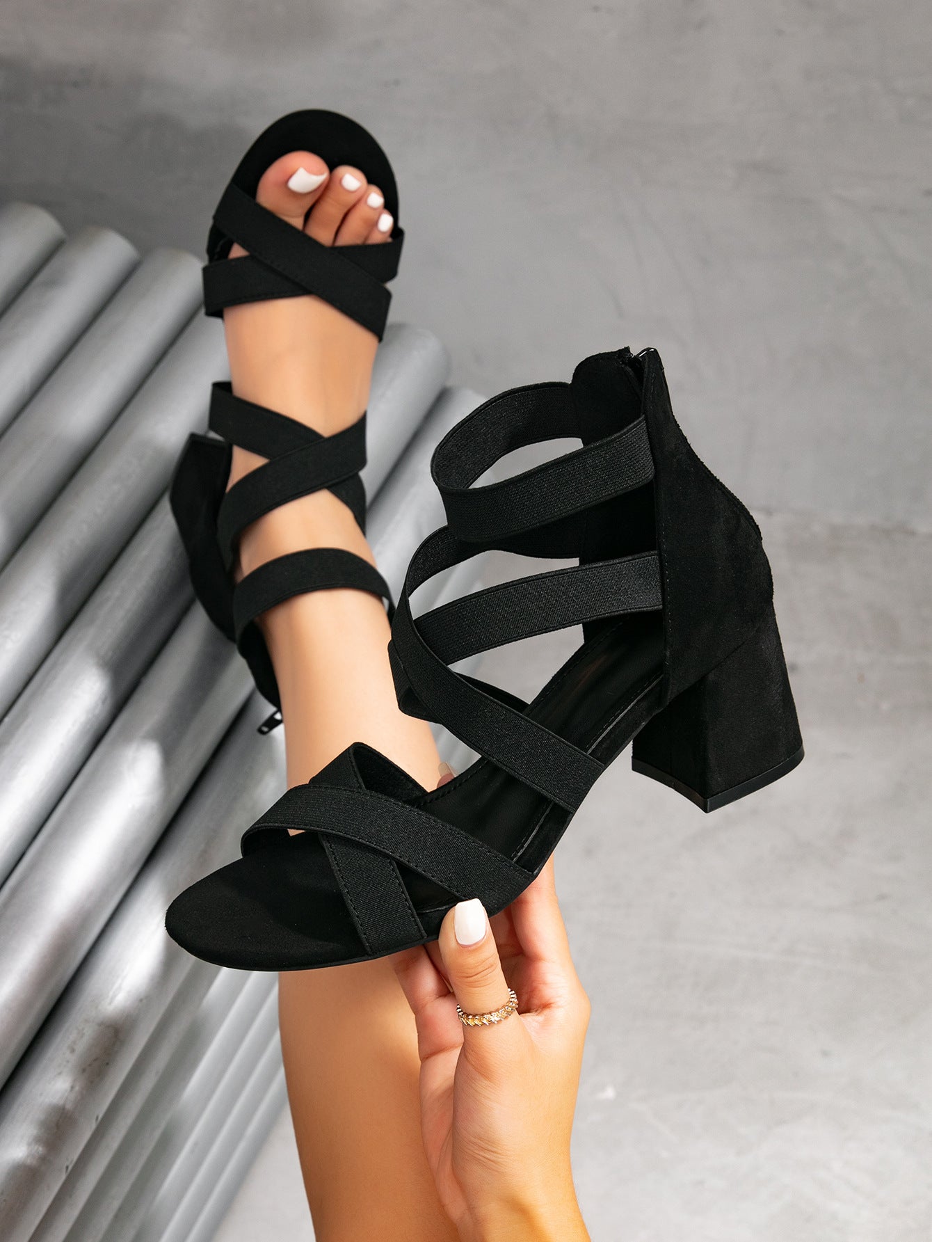 Side-Open Square-Heel Chunky-Heel Fashion Sandals