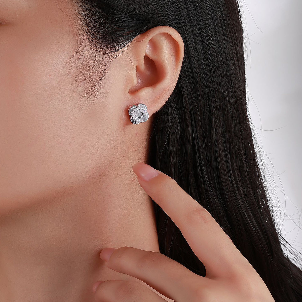 S925 Sterling Silver Four-Leaf Clover Stud Earrings, D-VVS1 Marquise Moissanite Cluster Halo, Platinum Plated 3.6g Women's Jewelry Gift Box